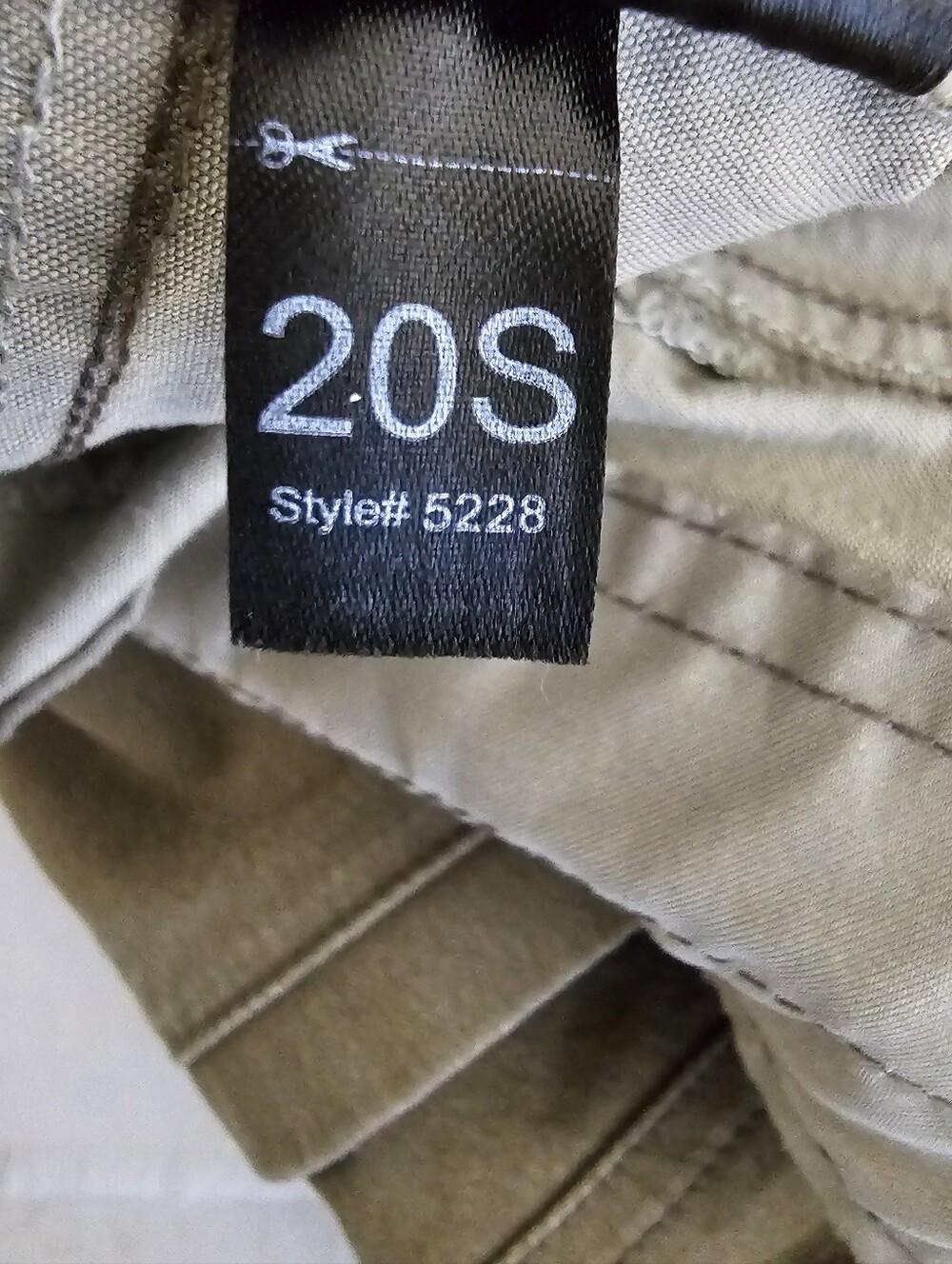 KÜHL Men’s Vintage Patina Dye Utility Shorts Size 32 Olive Khaki Style 5228 - Picture 9 of 9